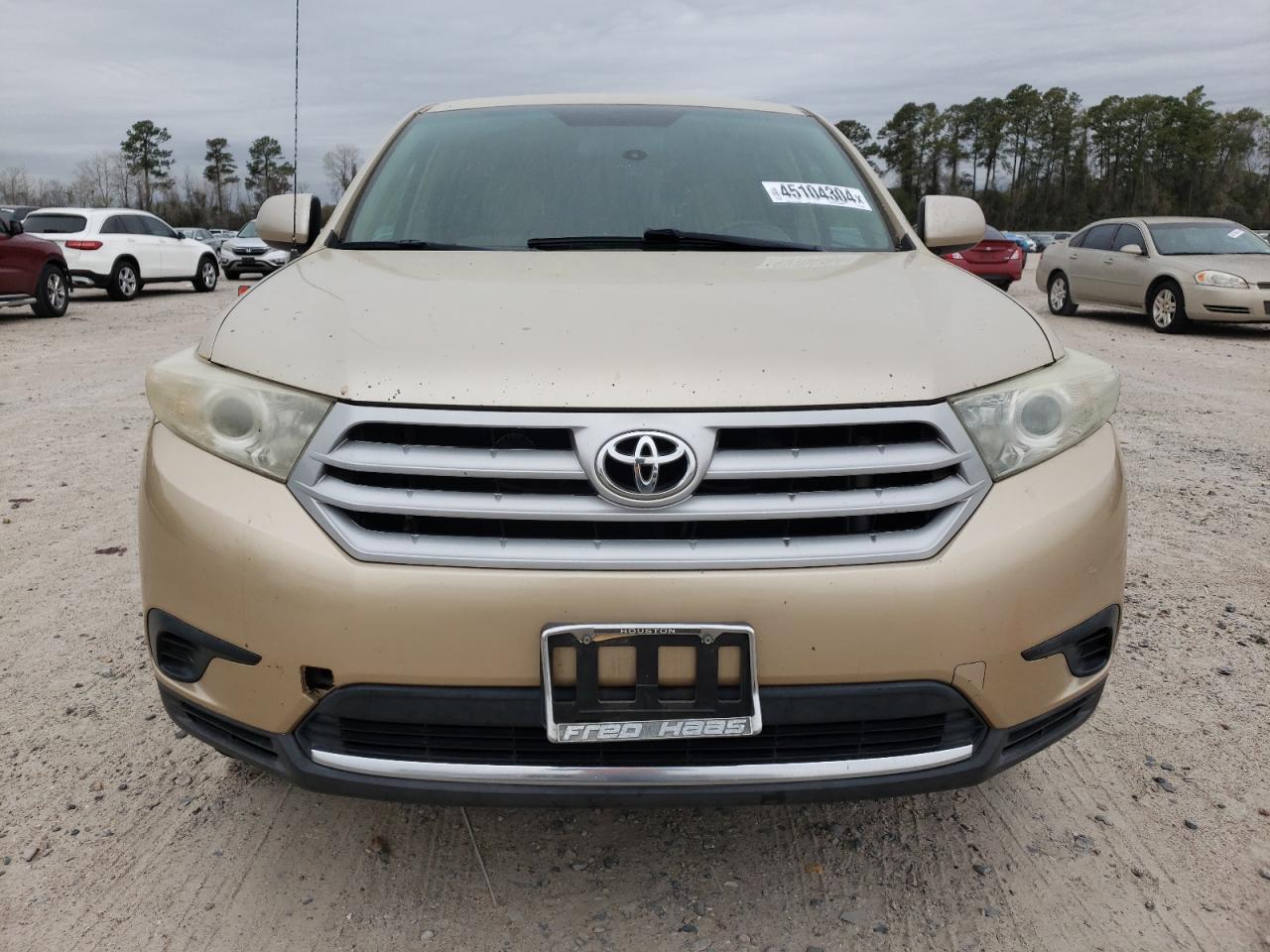 5tdza3eh4bs013306 5TDZA3EH4BS013306 2011 Toyota Highlander Base