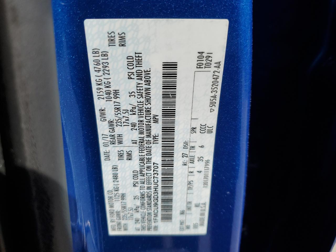 VIN: 1FMCU9GD3HUC73707 2017 FORD ESCAPE
