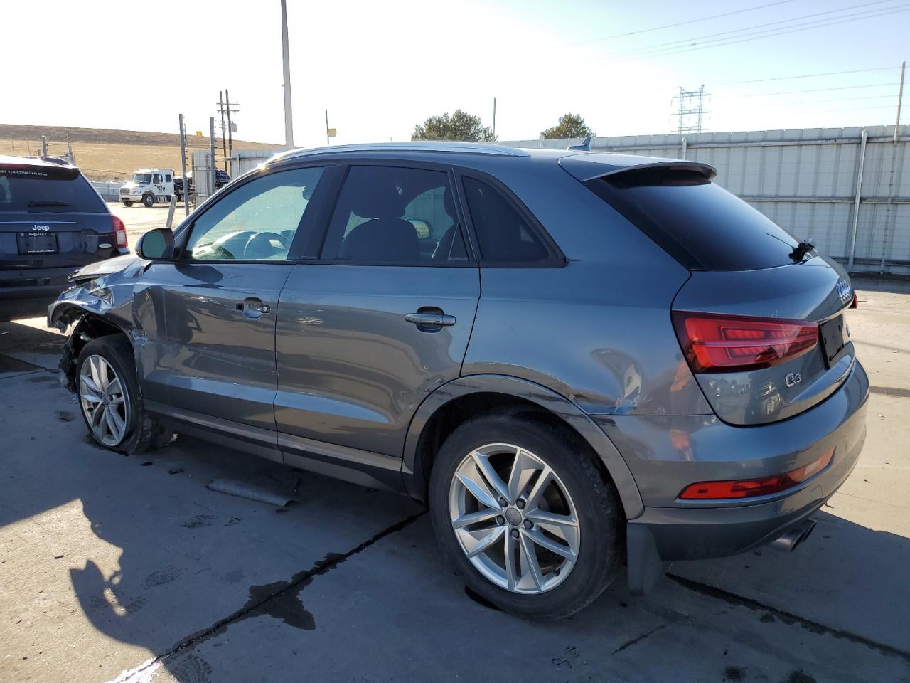 WA1ECCFS5HR008555 2017 Audi Q3 Premium