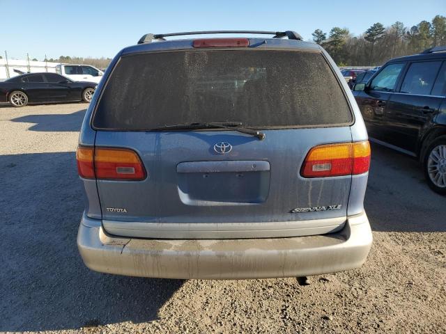 Lot #2455251363 2000 TOYOTA SIENNA LE salvage car