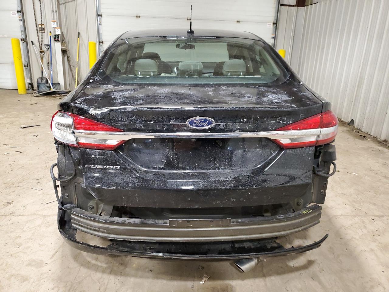 2018 Ford Fusion S vin: 3FA6P0G78JR118054