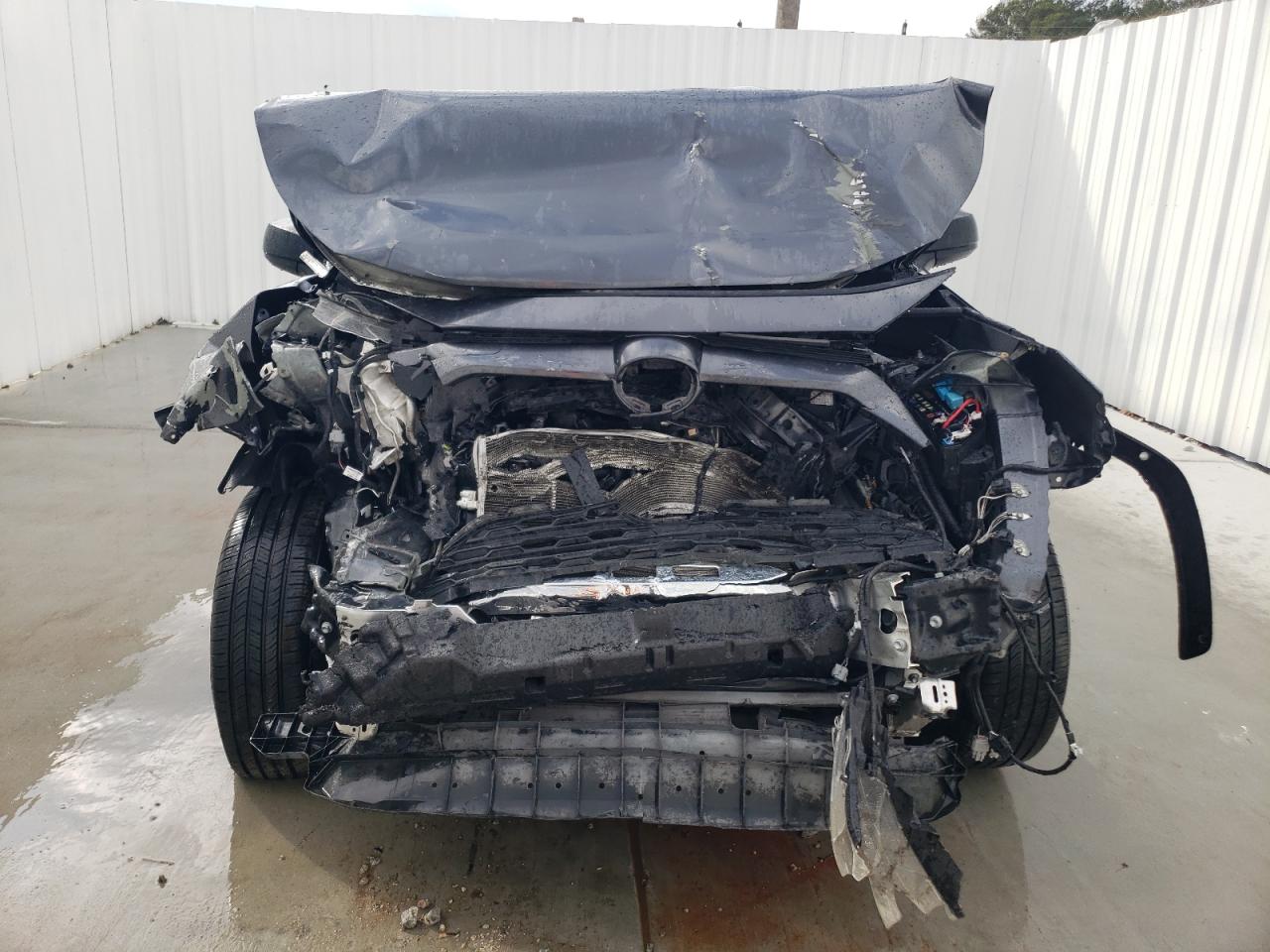 VIN: JTMH1RFV8KD038899 2019 TOYOTA RAV4