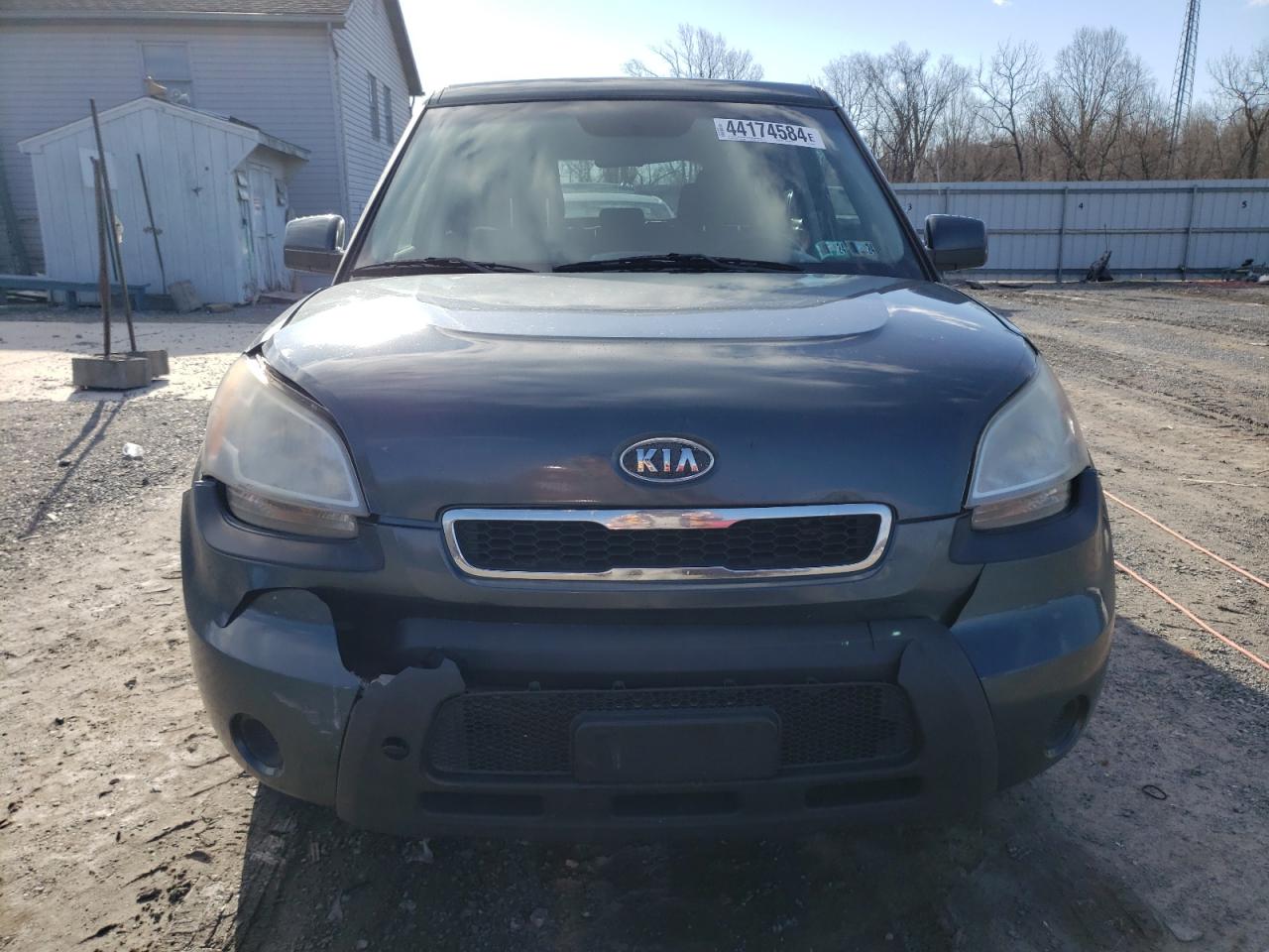 KNDJT2A20B7281105 2011 Kia Soul +