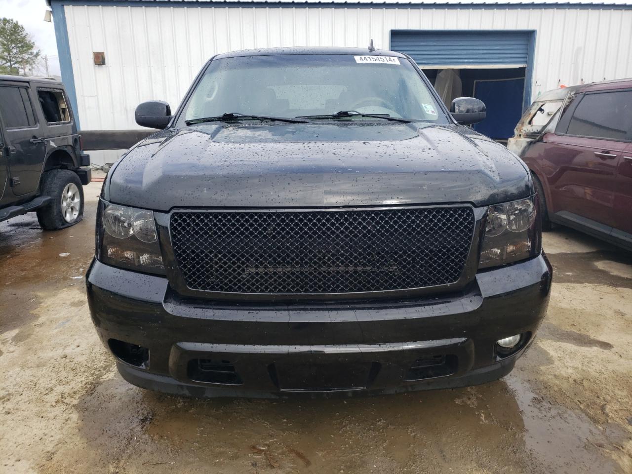 1GNSCCE06BR185543 2011 Chevrolet Tahoe C1500 Ltz