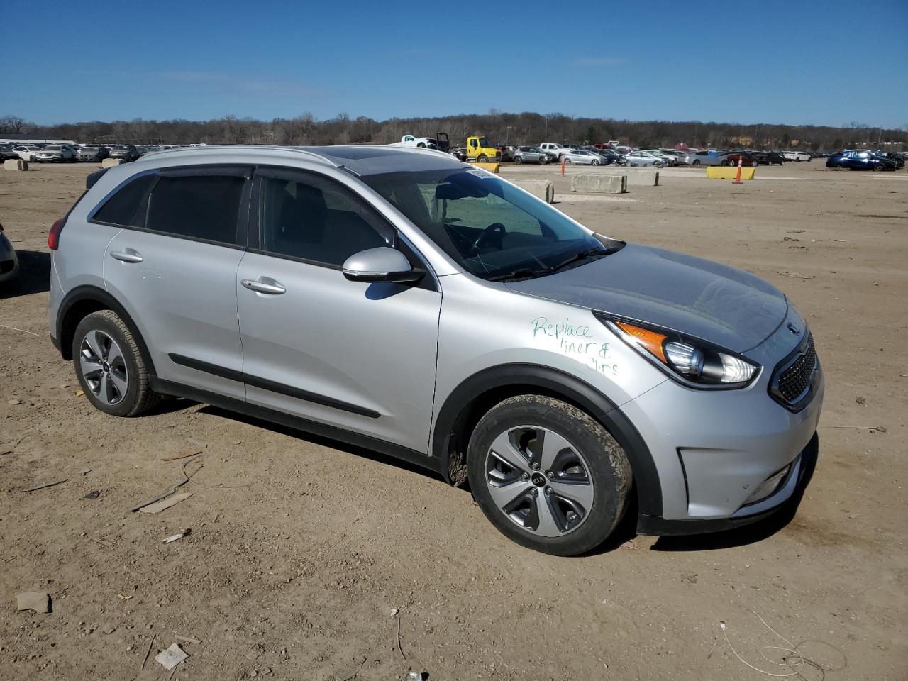 2019 Kia Niro Touring vin: KNDCE3LC4K5241894