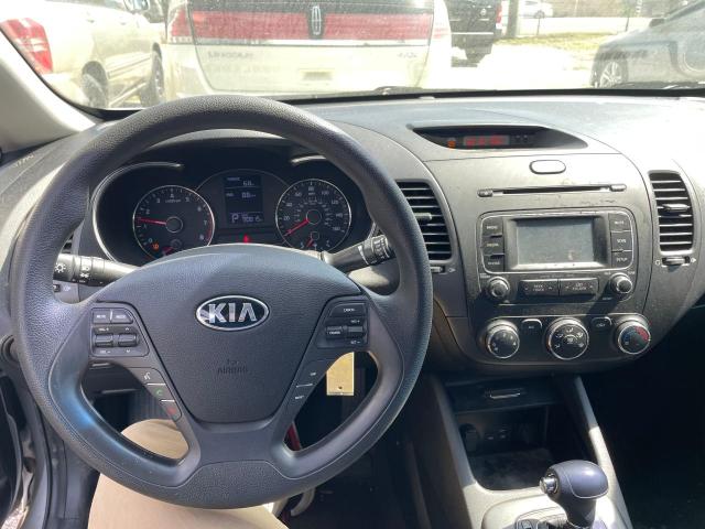 Седаны KIA FORTE 2016 Серебристый