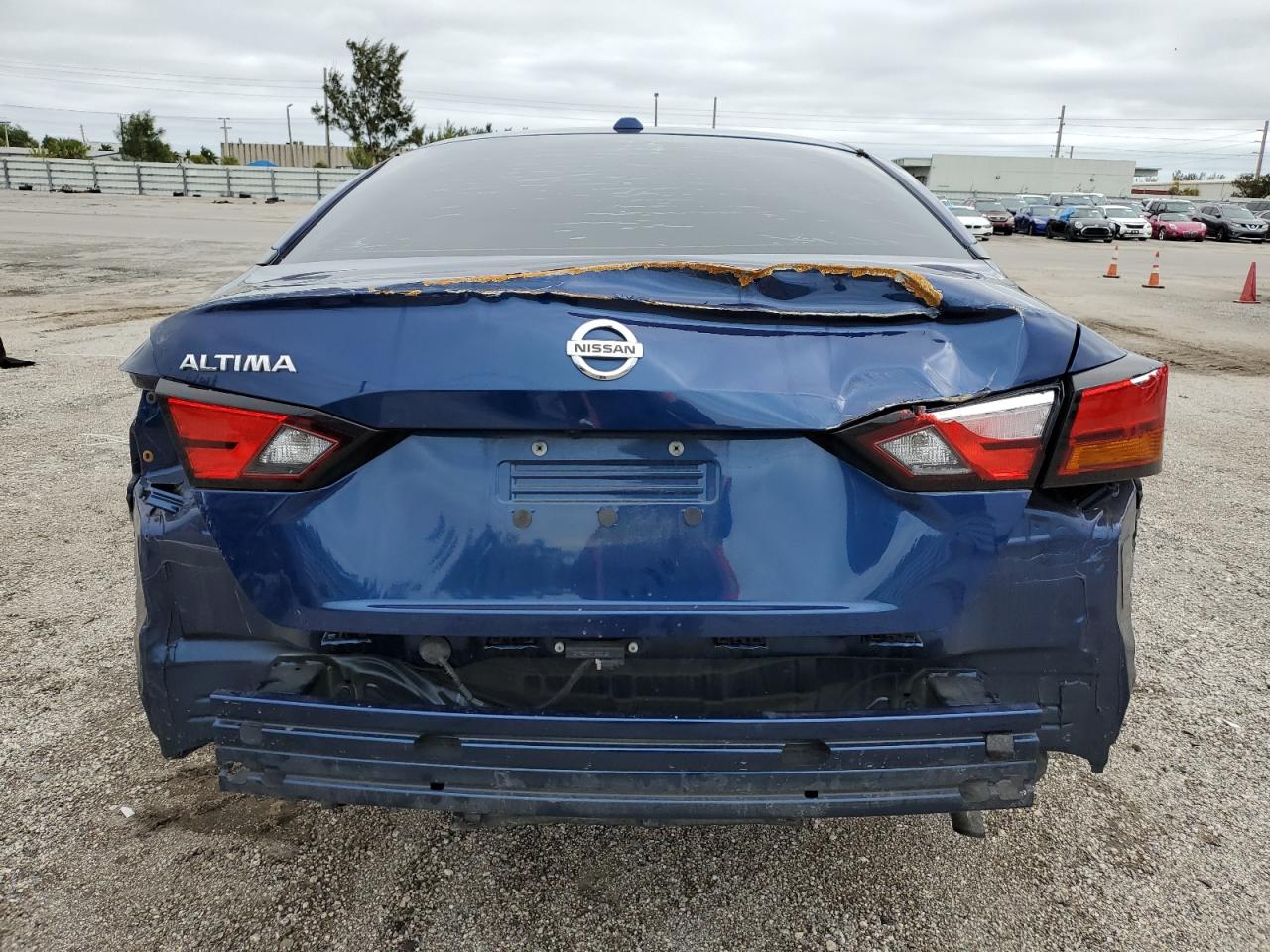 1N4BL4BV2LC216845 2020 Nissan Altima S