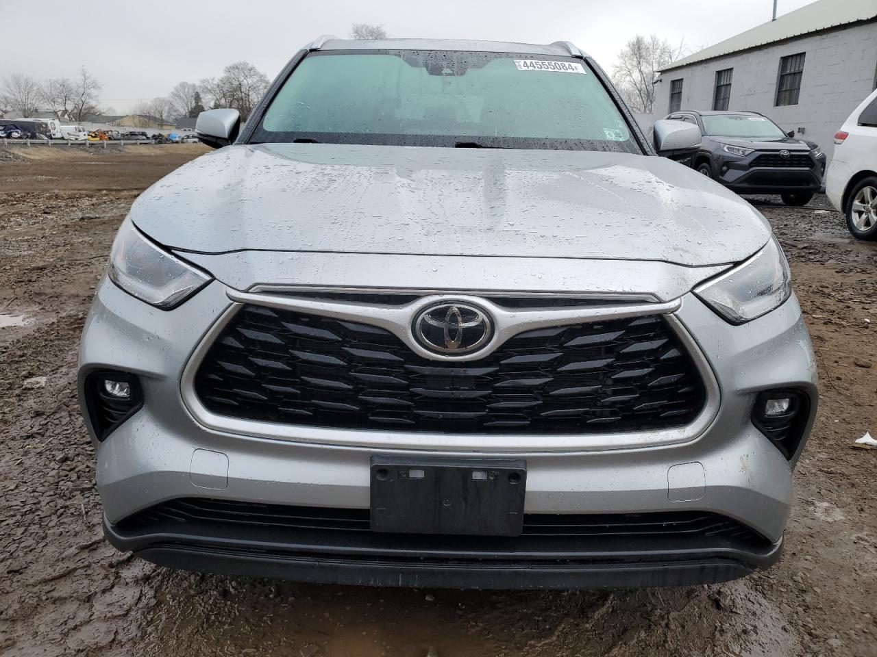 5TDHZRBH9MS541860 2021 Toyota Highlander Xle