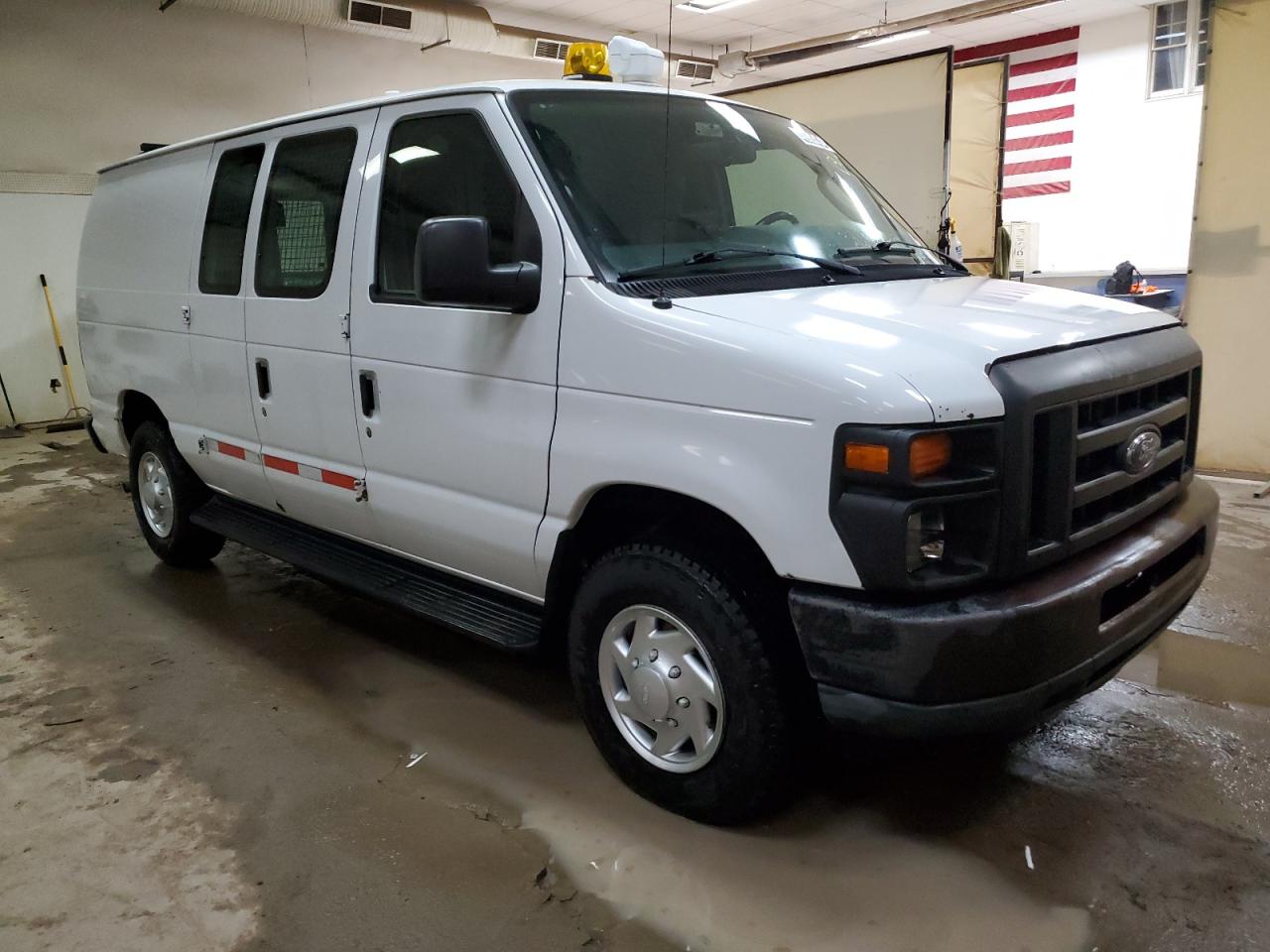 1FTNE2EW0DDB10996 2013 Ford Econoline E250 Van