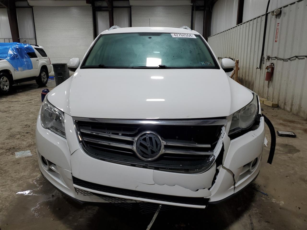 WVGBV7AX9AW515751 2010 Volkswagen Tiguan Se