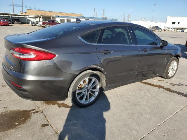 3FA6P0LU8LR156558 Ford Fusion SE 3