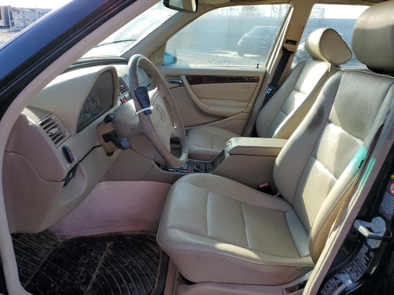 WDBHA23G2WA563282 1998 Mercedes-Benz C 230