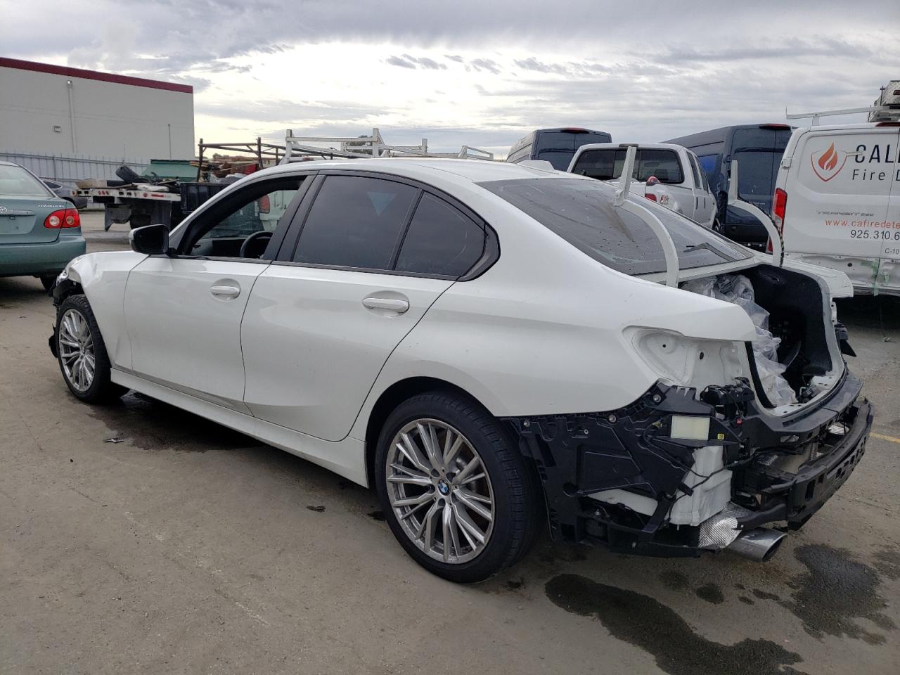 3MW69FF01P8D13548 2023 BMW 330I