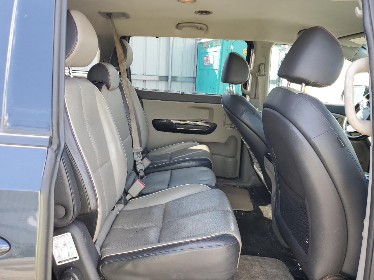 kndmc5c18f6032856 KNDMC5C18F6032856 2015 Kia Sedona Ex