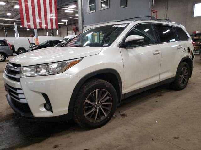 VIN 5TDJZRFH4KS568506 2019 Toyota Highlander, SE no.1