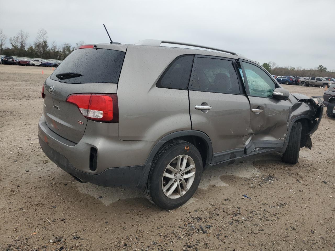 5XYKTDA74FG559895 2015 Kia Sorento Lx