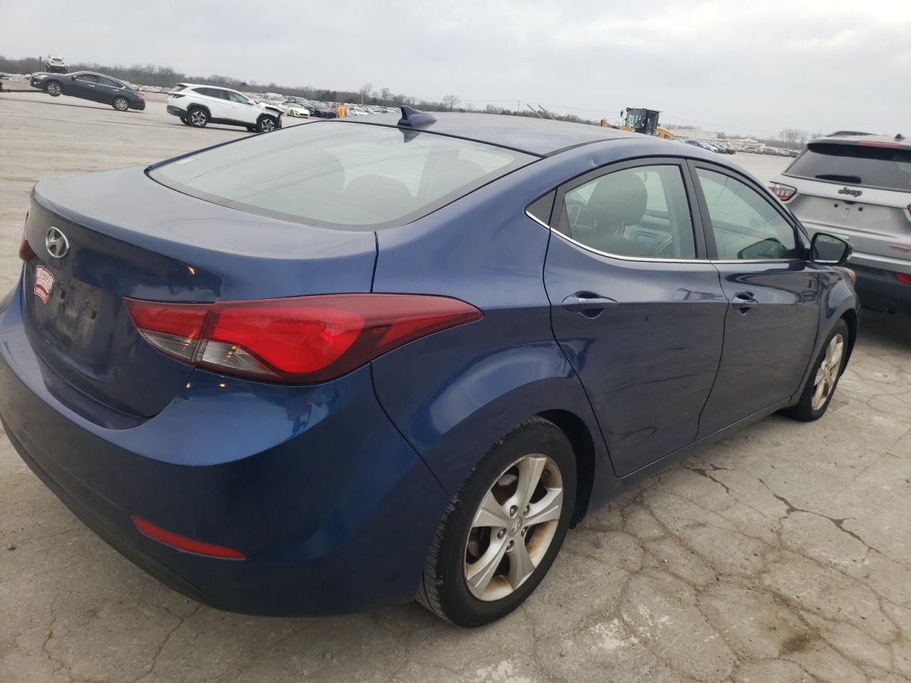 5NPDH4AE1GH693024 2016 Hyundai Elantra Se