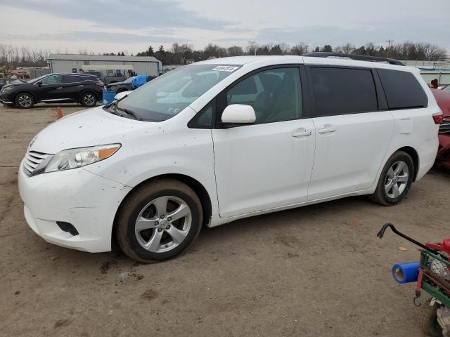 2017 Toyota Sienna LE