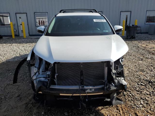 VIN 5TDKZRFH7KS552465 2019 Toyota Highlander, SE no.5