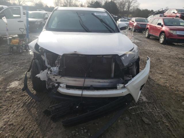 VIN 5TDKZRFH4KS301306 2019 Toyota Highlander, SE no.5