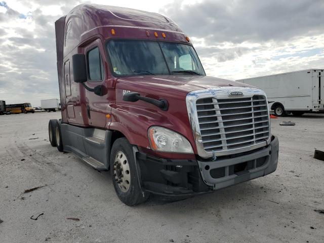 Lot #2455221504 2015 FREIGHTLINER CASCADIA 1 salvage car