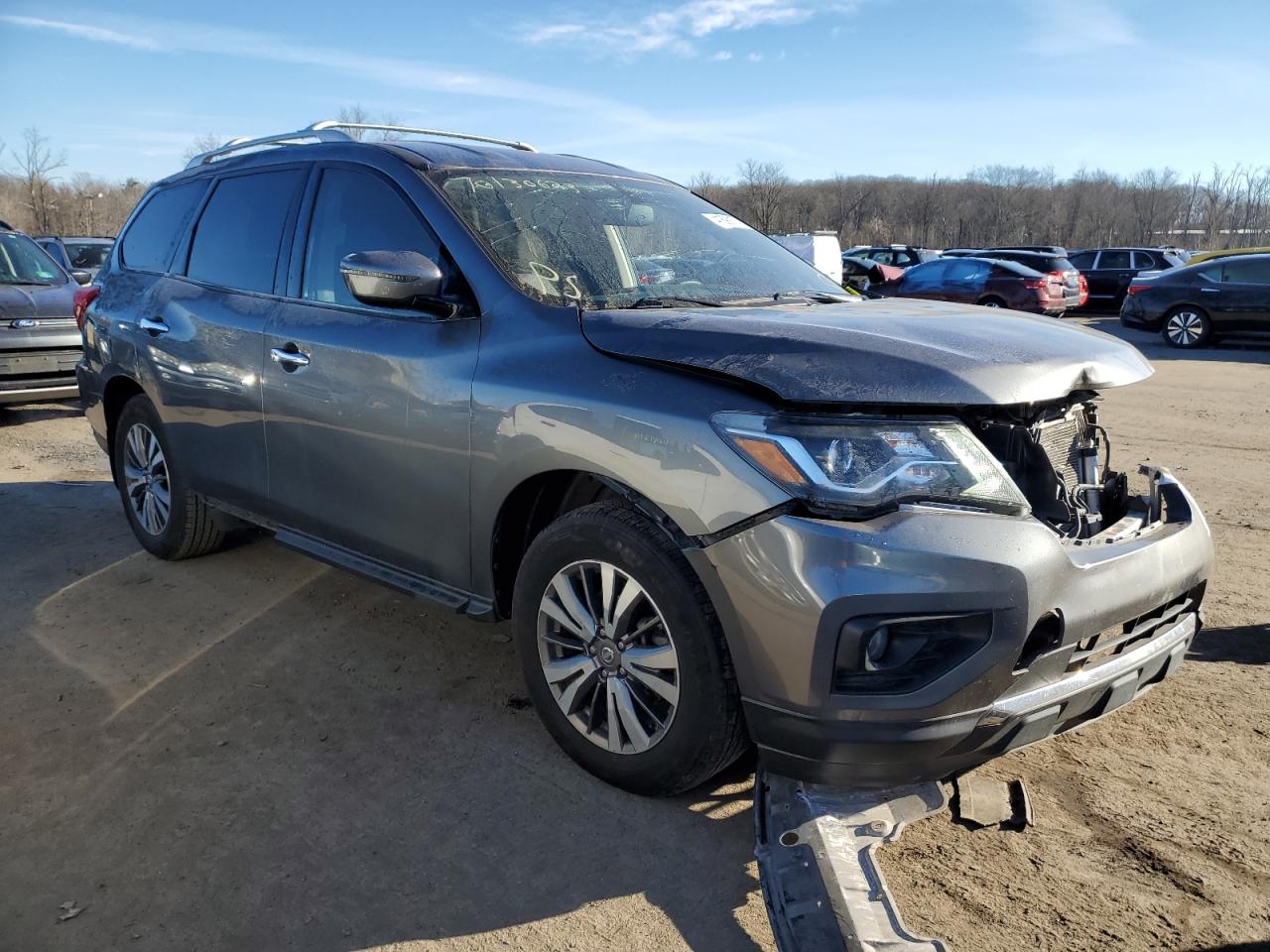 2018 Nissan Pathfinder S vin: 5N1DR2MM3JC670542