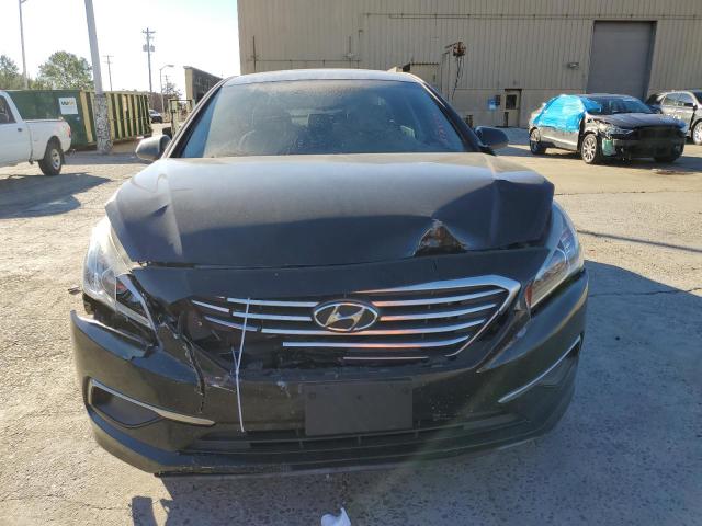 2017 HYUNDAI SONATA SE 5NPE24AF3HH439721