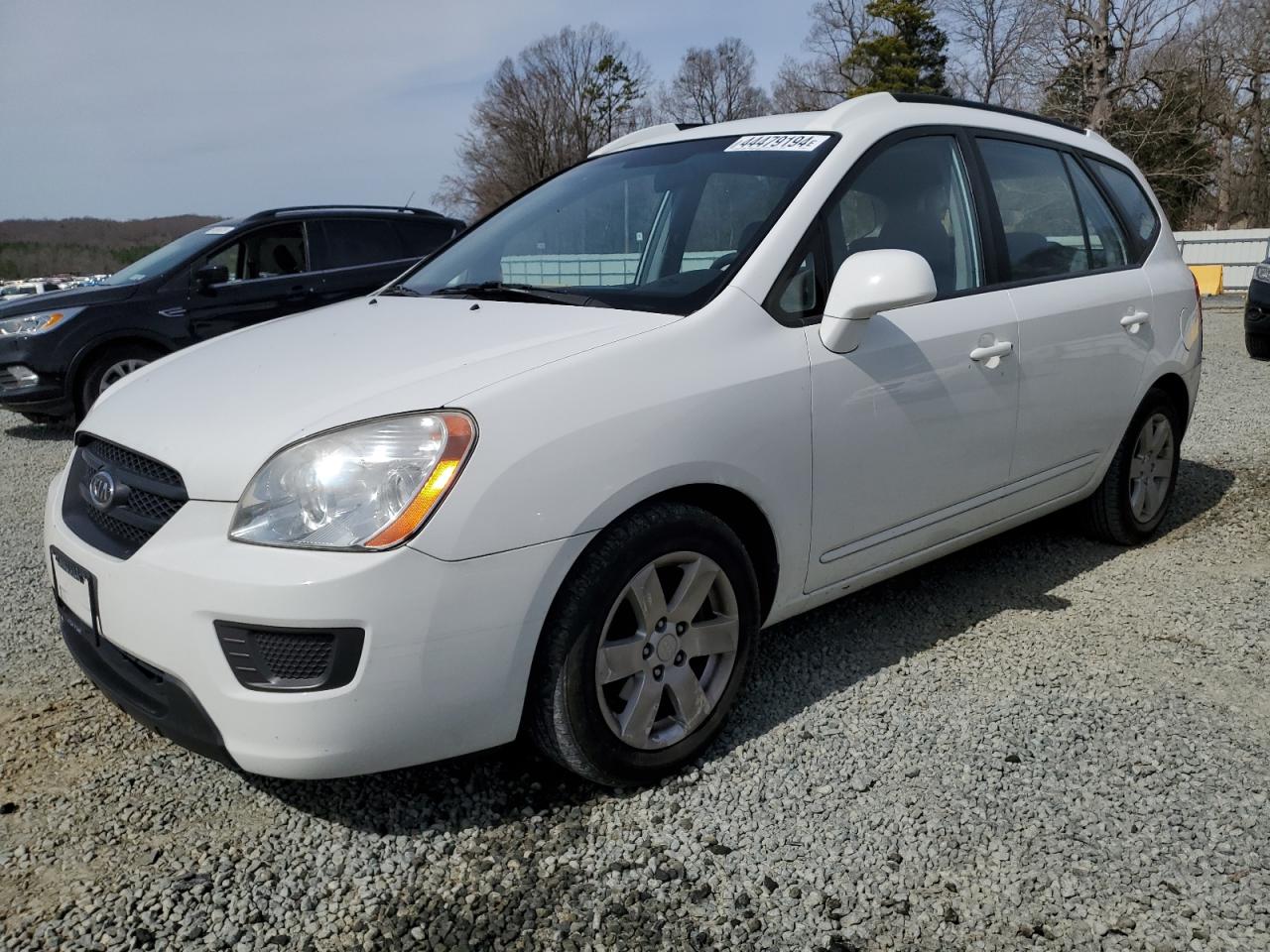 KNAFG526777048520 2007 Kia Rondo Lx