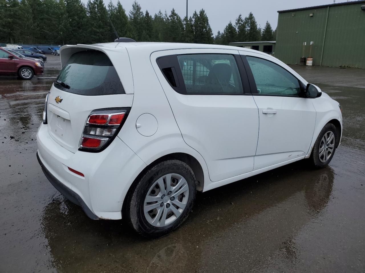 1G1JG6SH0J4105498 2018 Chevrolet Sonic