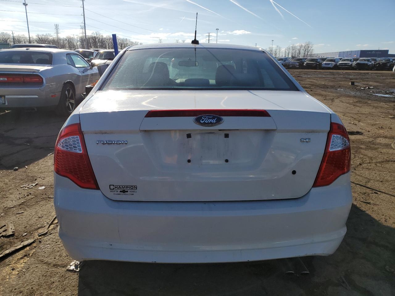 3FAHP0HA7AR376553 2010 Ford Fusion Se