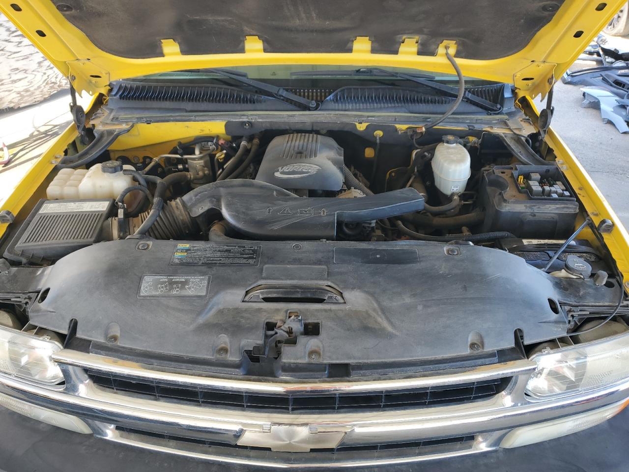 1gnec13t25j242855 1GNEC13T25J242855 2005 Chevrolet Tahoe C1500