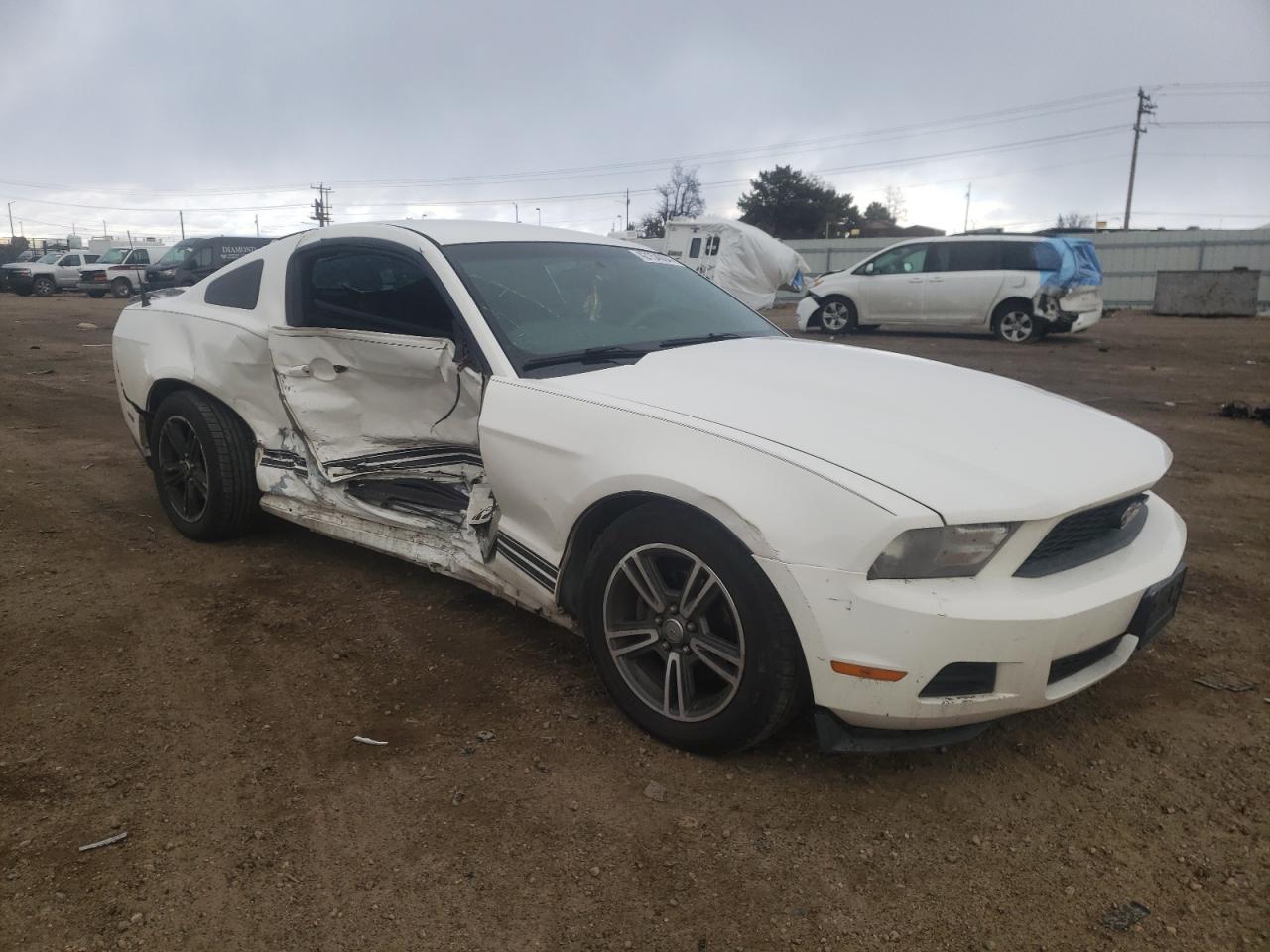 1ZVBP8AN7A5104886 2010 Ford Mustang