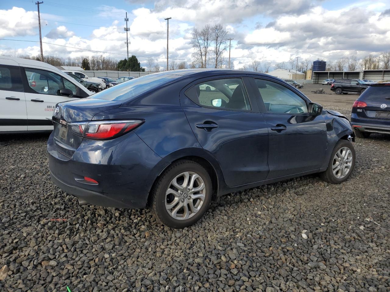 Lot #2519661319 2017 TOYOTA YARIS IA