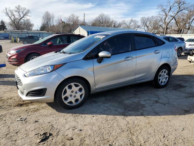 Lot #2354112749 2015 FORD FIESTA S salvage car