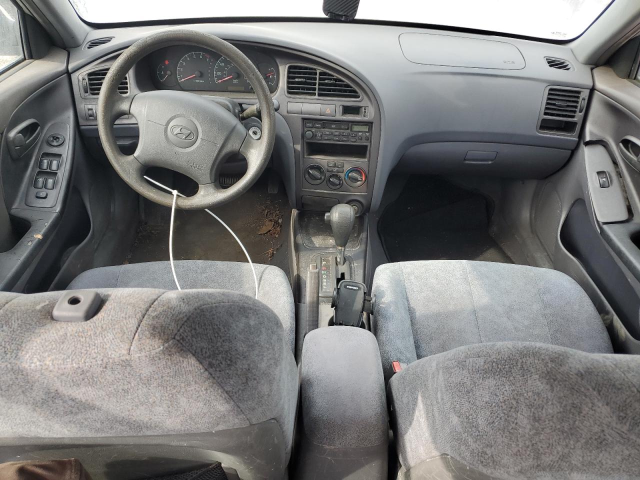 kmhdn45d91u161281 KMHDN45D91U161281 2001 Hyundai Elantra Gls