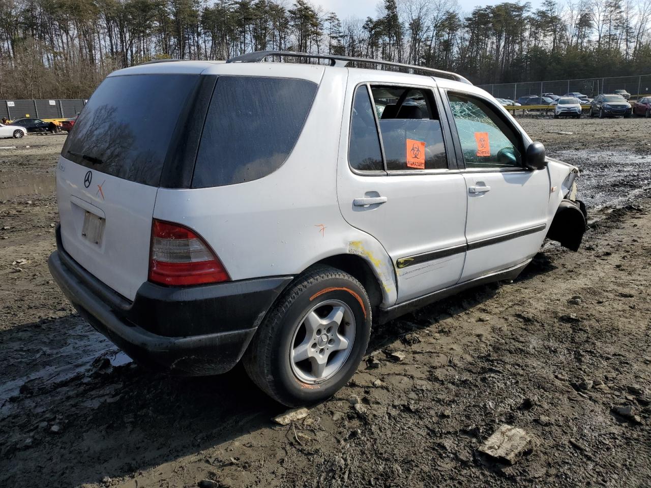 4JGAB54E3XA139055 1999 Mercedes-Benz Ml 320