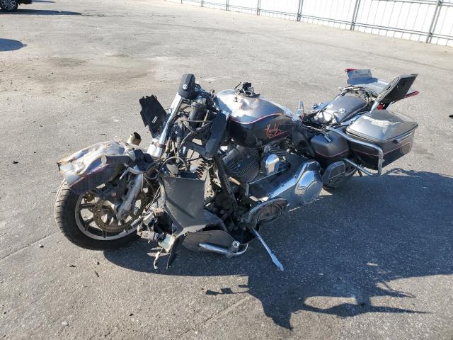2016 HARLEY-DAVIDSON FLTRU 1HD1KGL15GB607620