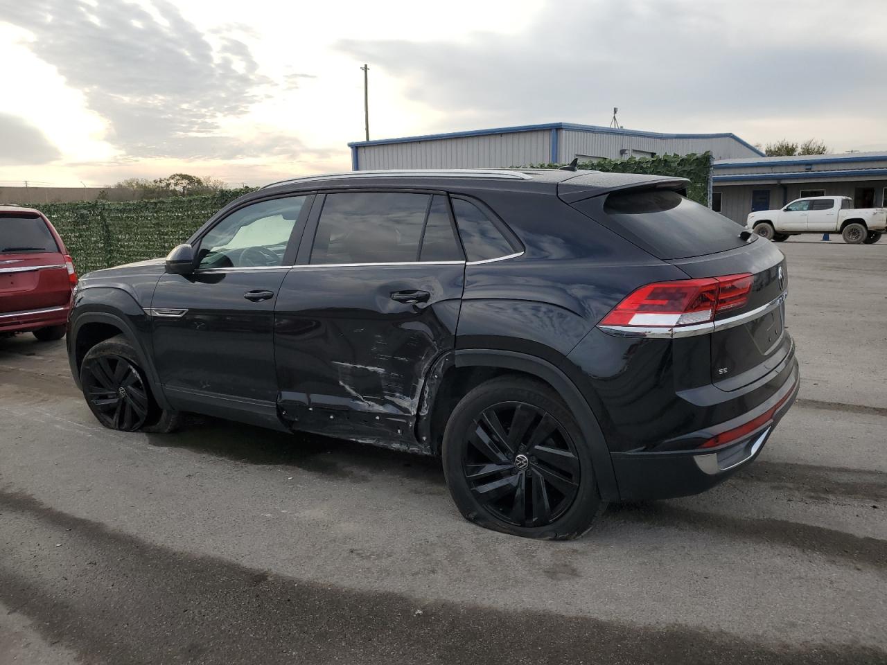 2023 Volkswagen Atlas Cross Sport Se vin: 1V2WC2CA4PC203773