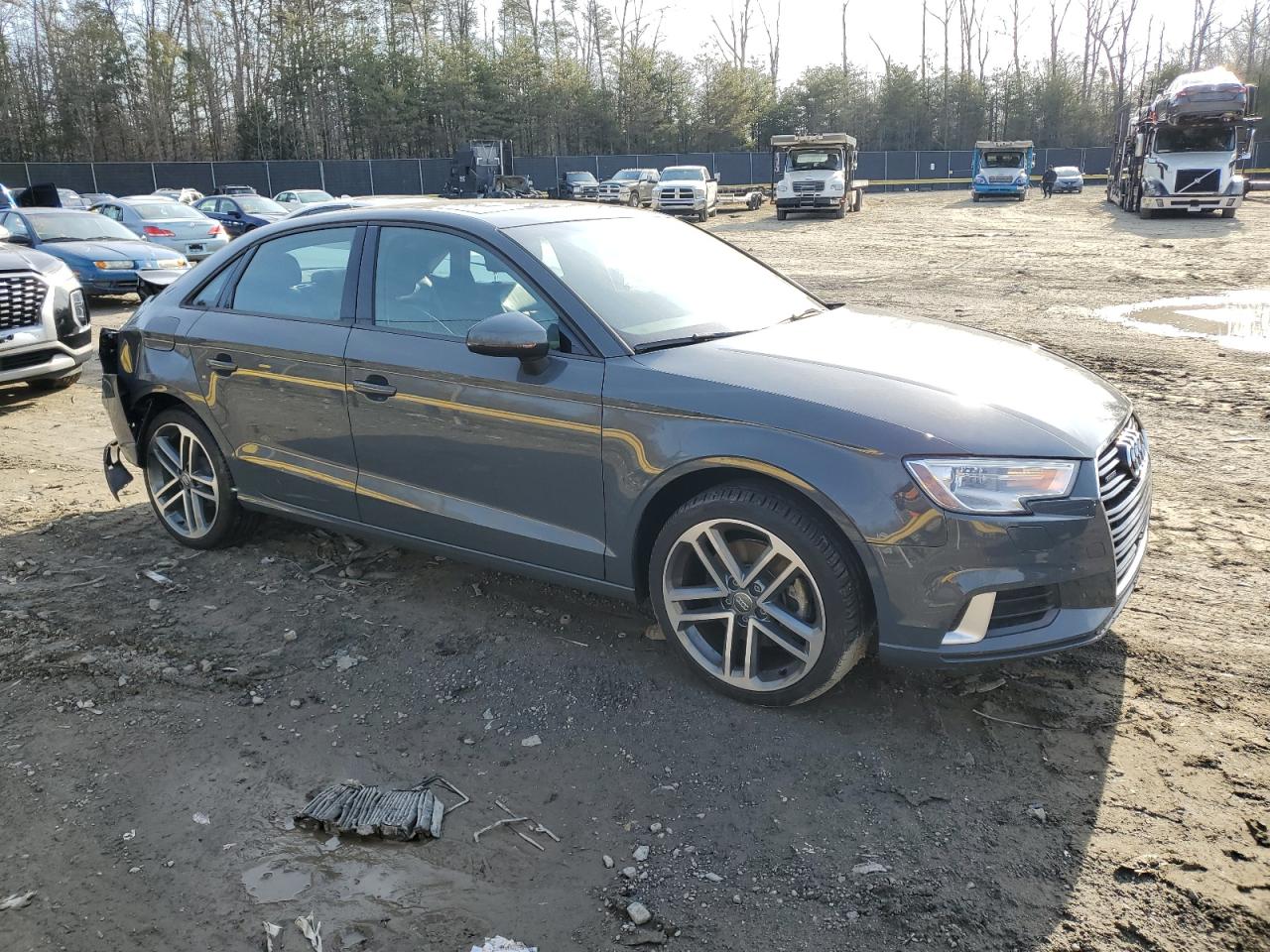 WAUB8GFF7J1085885 2018 Audi A3 Premium