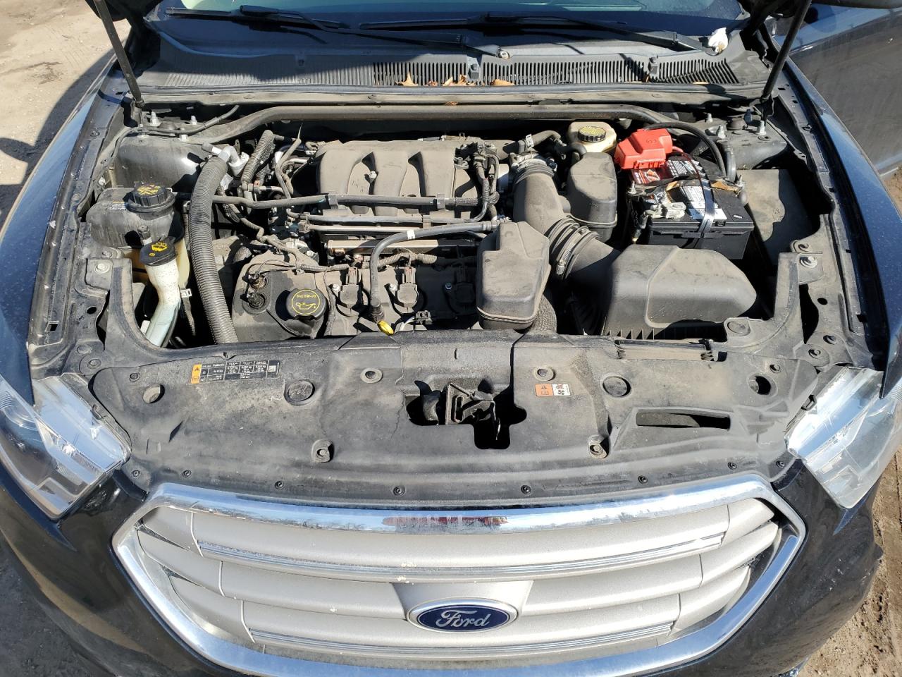 1FAHP2D81GG117085 2016 Ford Taurus Se