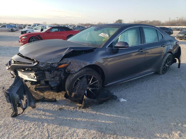 Lot #2443392722 2024 TOYOTA CAMRY SE N salvage car