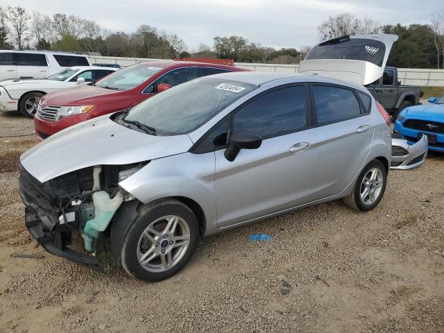 Lot #2425994406 2017 FORD FIESTA SE salvage car