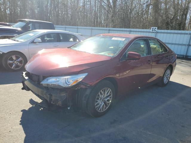 Lot #2425874312 2017 TOYOTA CAMRY LE salvage car