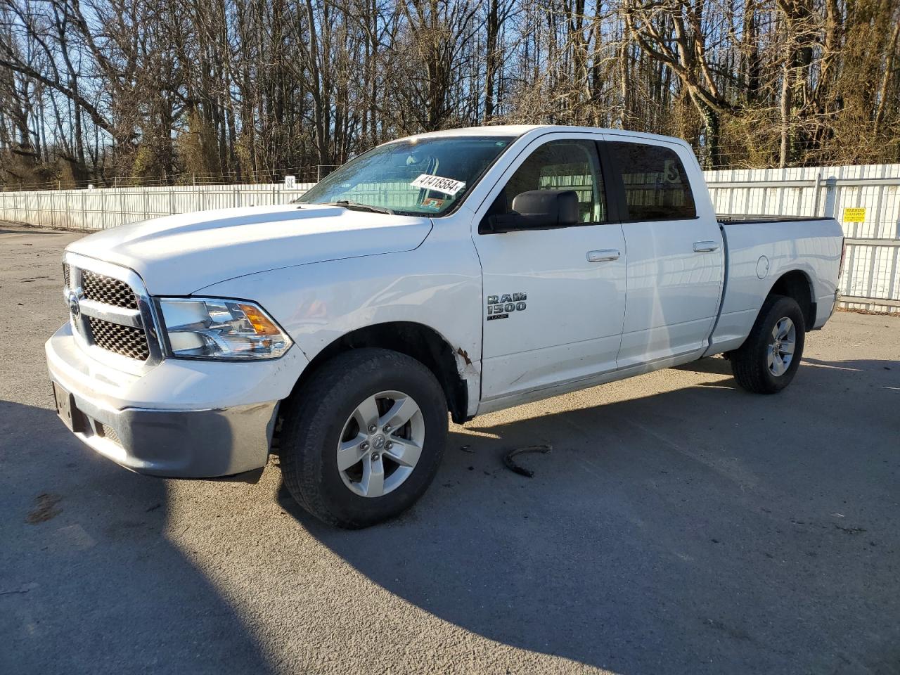 1C6RR7TT6KS516759 2019 Ram 1500 Classic Slt