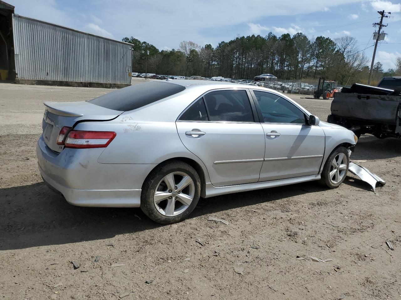 4T1BF3EK0BU663823 2011 Toyota Camry Base