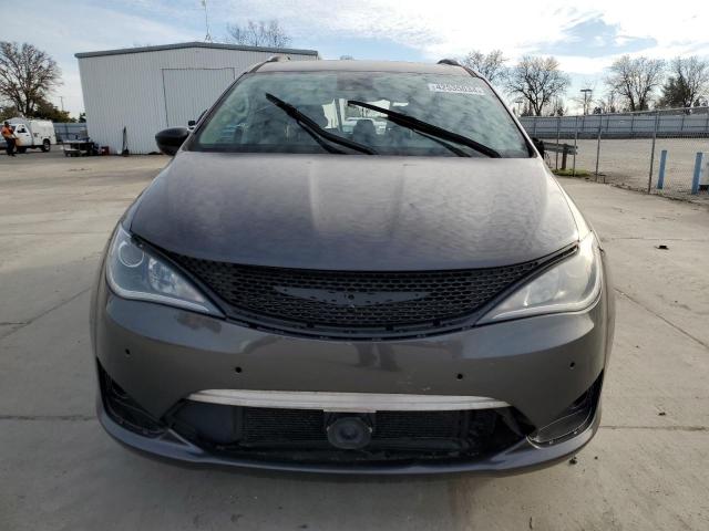 2019 Chrysler Pacifica Touring L VIN: 2C4RC1BG9KR657564 Lot: 38096130