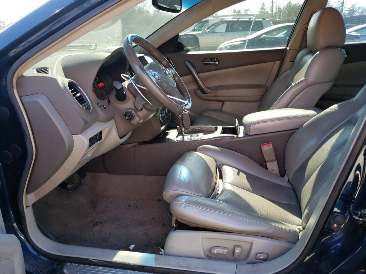 1N4AA51E29C808635 2009 Nissan Maxima S