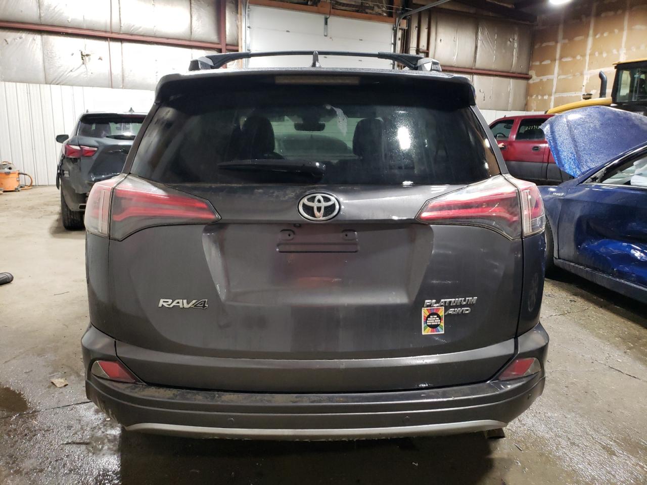 2T3DFREV7HW640383 2017 Toyota Rav4 Limited