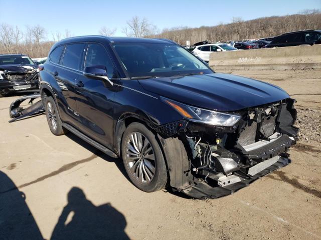 VIN 5TDFZRAH9MS042663 2021 Toyota Highlander, Platinum no.4