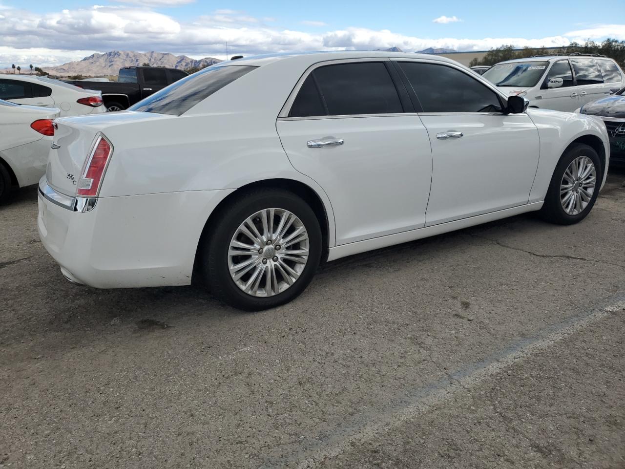 2C3CCAKT0EH365948 2014 Chrysler 300C